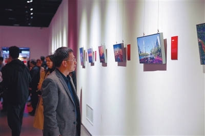 時(shí)光定格 沈陽(yáng)解放75周年市民影像作品展，訴說(shuō)城市記憶